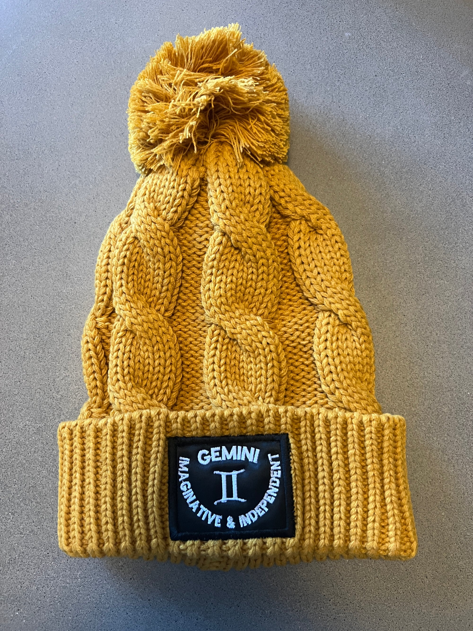 THE GEMINI BEANIE ~ VERSATILE